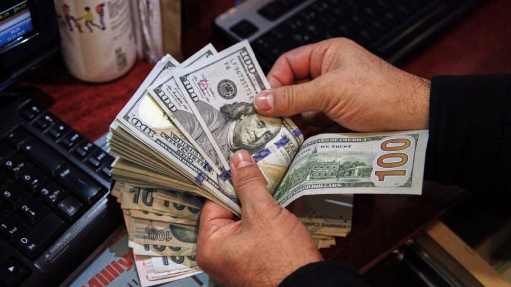 $2000 Fourth Stimulus Check 2025 : Who Will Receive and When to Expect Payments